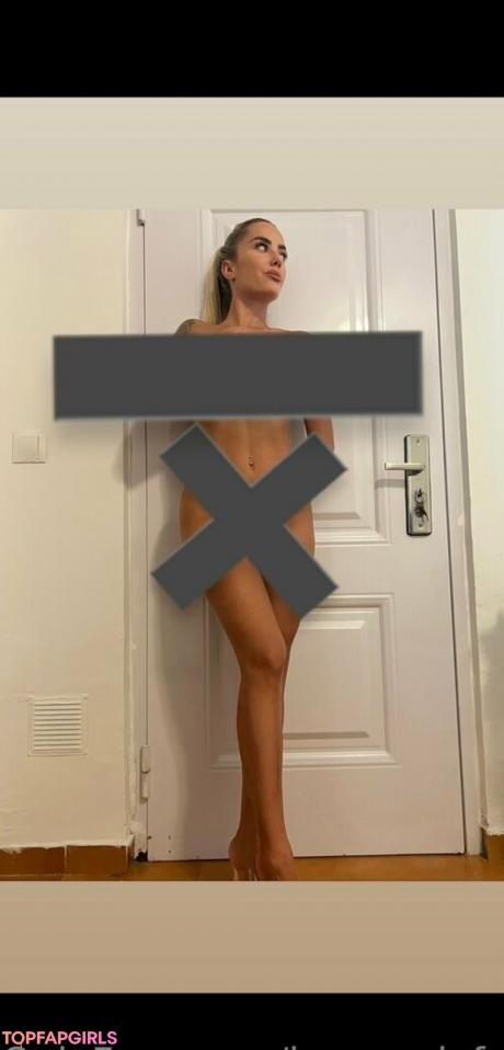 Lauraonlyfree nude leaked OnlyFans pic